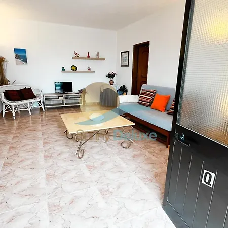 Calipto By Sunny Deluxe Apartment *